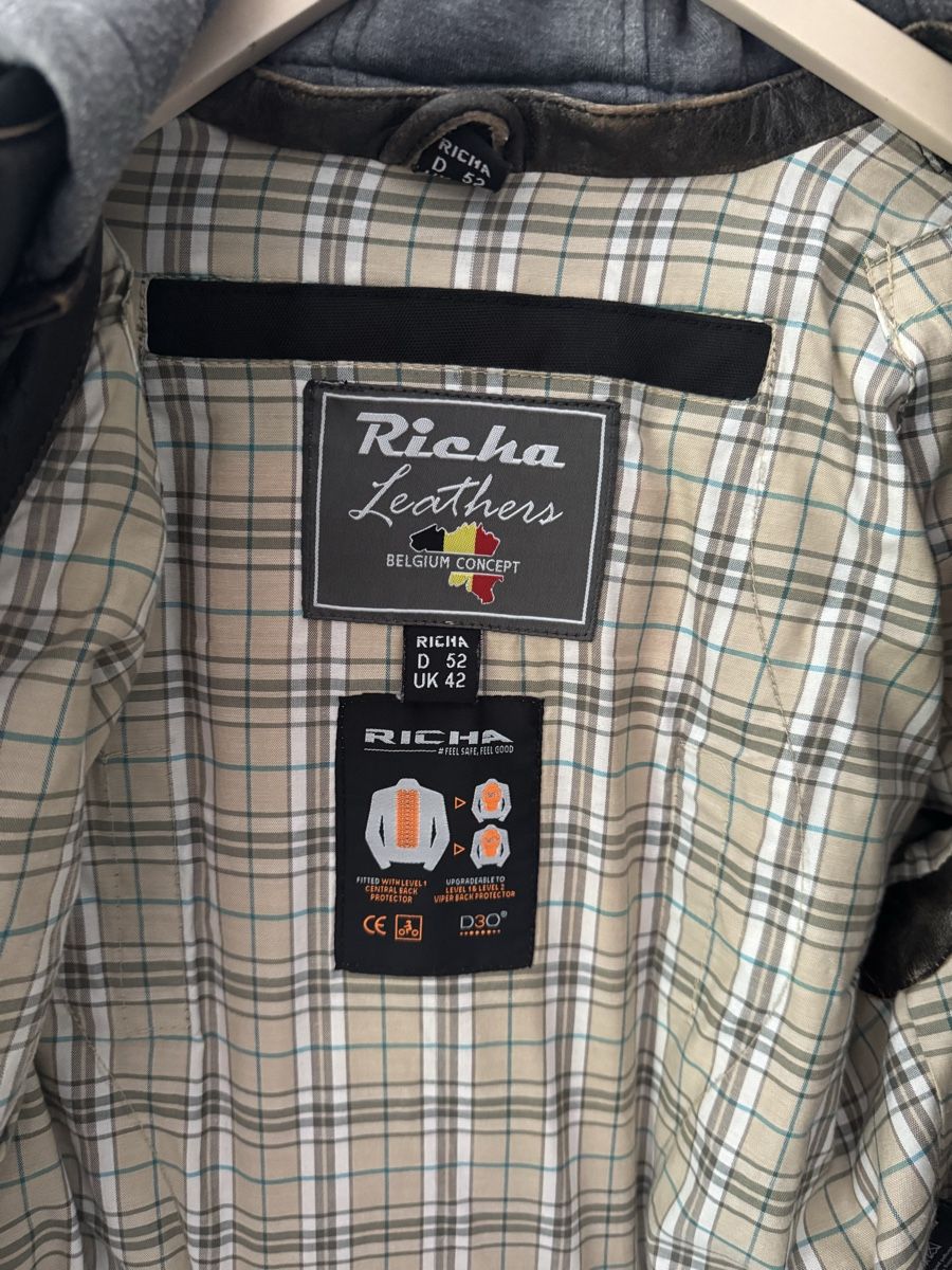 Giacche: Leder Motorradjacke – Usato da Sursee venduto da LUGA 2
