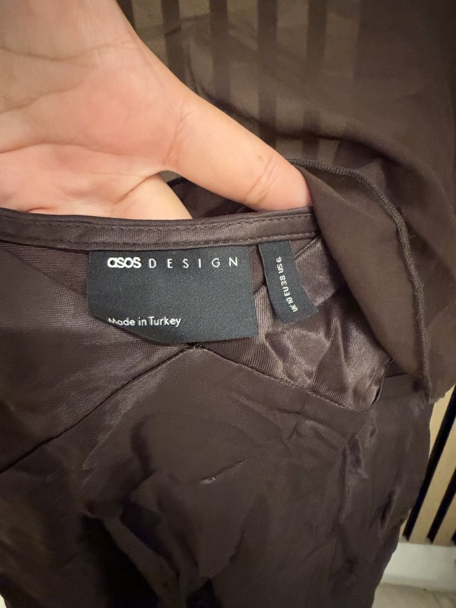 Asos Kleider: ASOS Design Satin-Maxikleid – Neu und originalverpackt aus Illnau von iva_ck2d 2