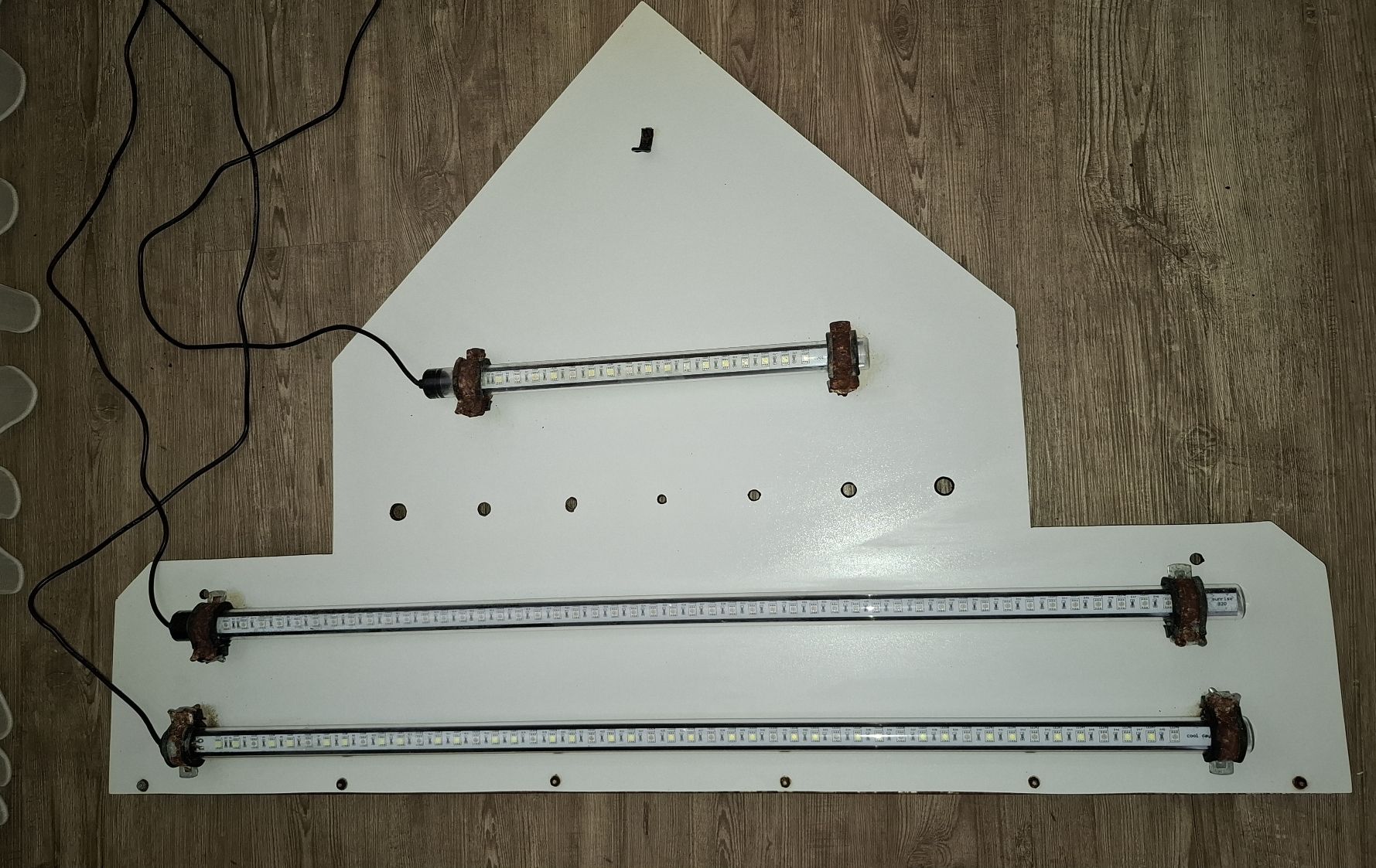 Acquari: Eck-Aquarium mit Licht & Eheim Aussenfilter – Usato da Zollbrück venduto da schnegge070780 1
