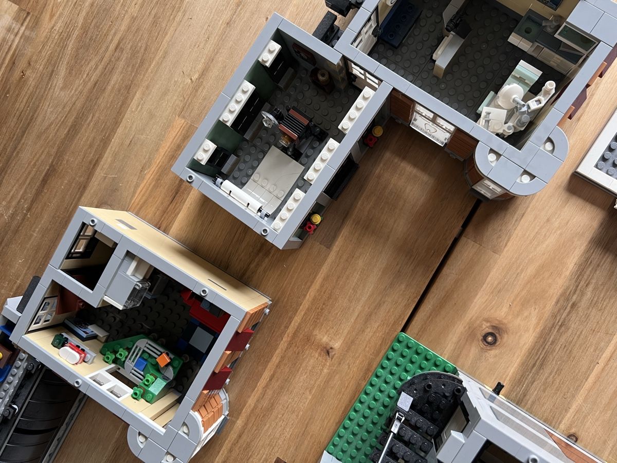 Lego Baukästen: Lego Creator Expert 10255 Assembly Square  – Gebraucht aus Bülach von chevelle77 7