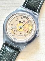 Swatch Automatik Uhr transparent Gehaeuse Lederarmband 