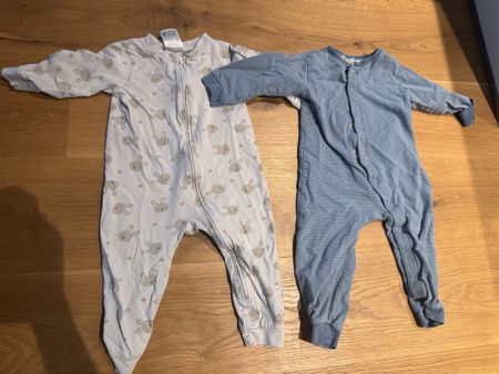 Pyjamas Schlafanzüge Grösse 92, 2 Stück