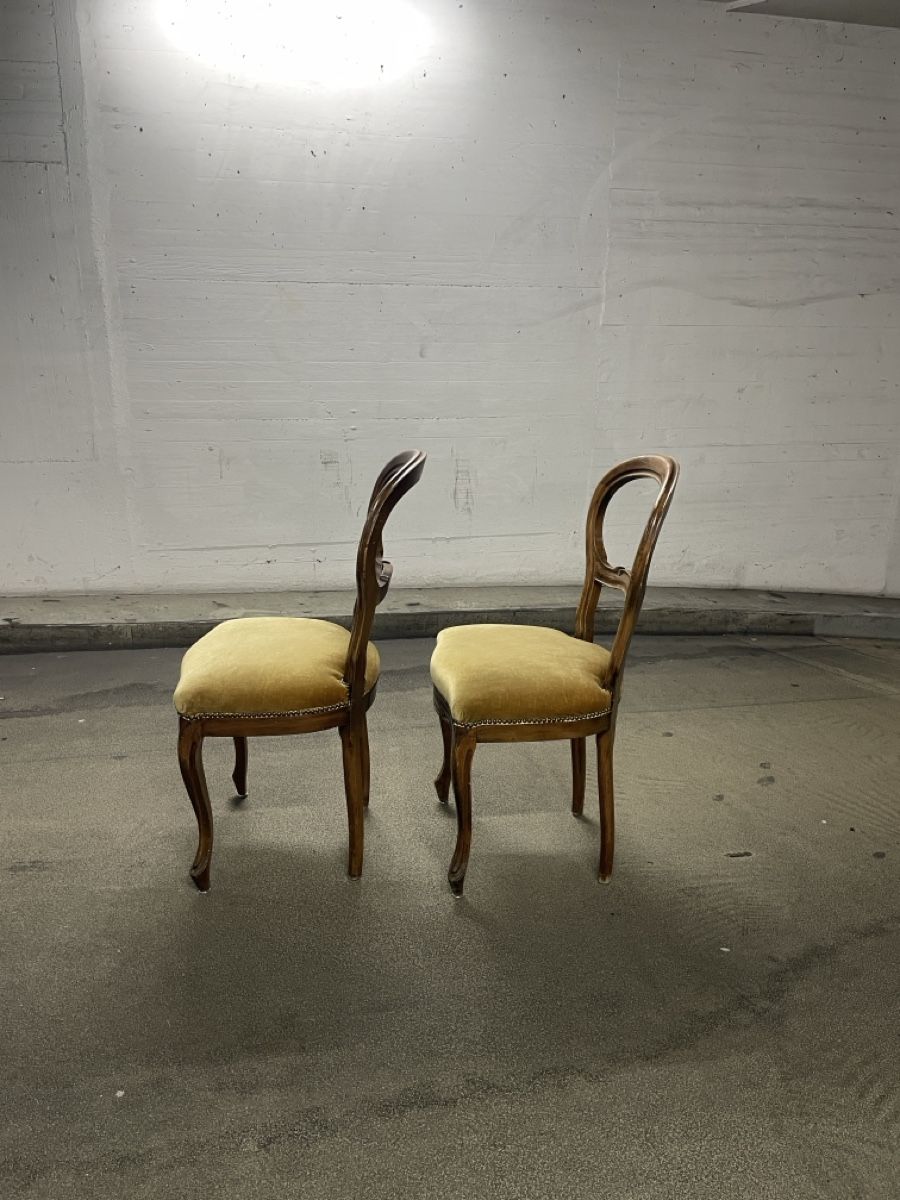 Stühle: Designklassiker Stühle Barock – Gebraucht aus Zürich von Bjthorsteinsen 3