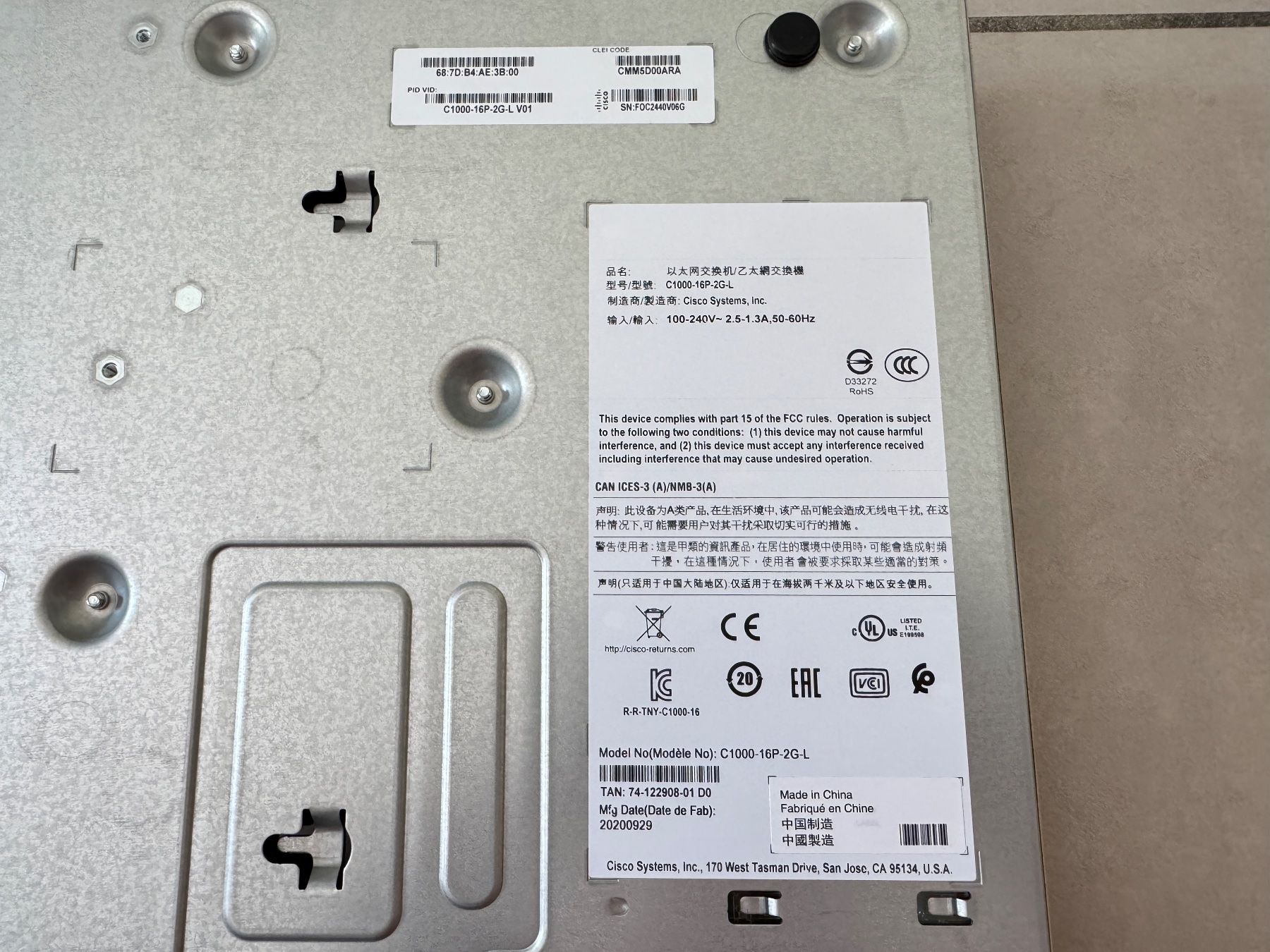 Cisco Hub & Switch: Cisco Catalyst C1000-16P-2G-L Switch professionnel PoE+ – Usato da Geneve venduto da iBest 6