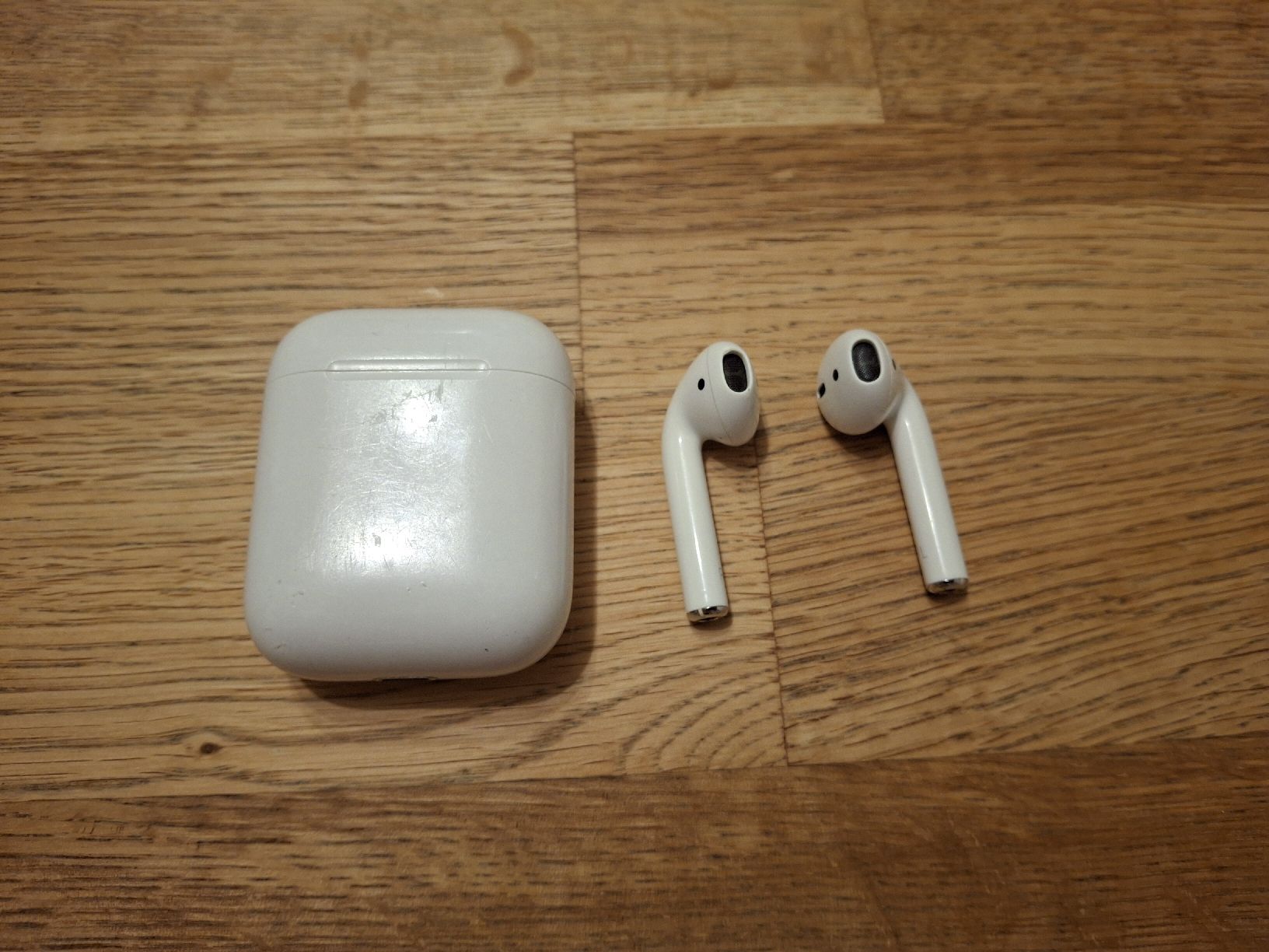 Apple Kopfhörer: Apple Airpods 2Gen A2031 – Gebraucht aus Zug von mike.m