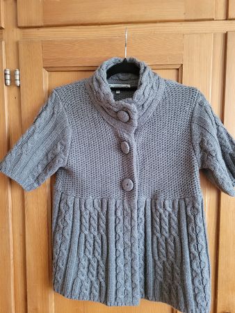 Clockhouse Strickjacke XL grau, kurze Aermel, Top Zustand!