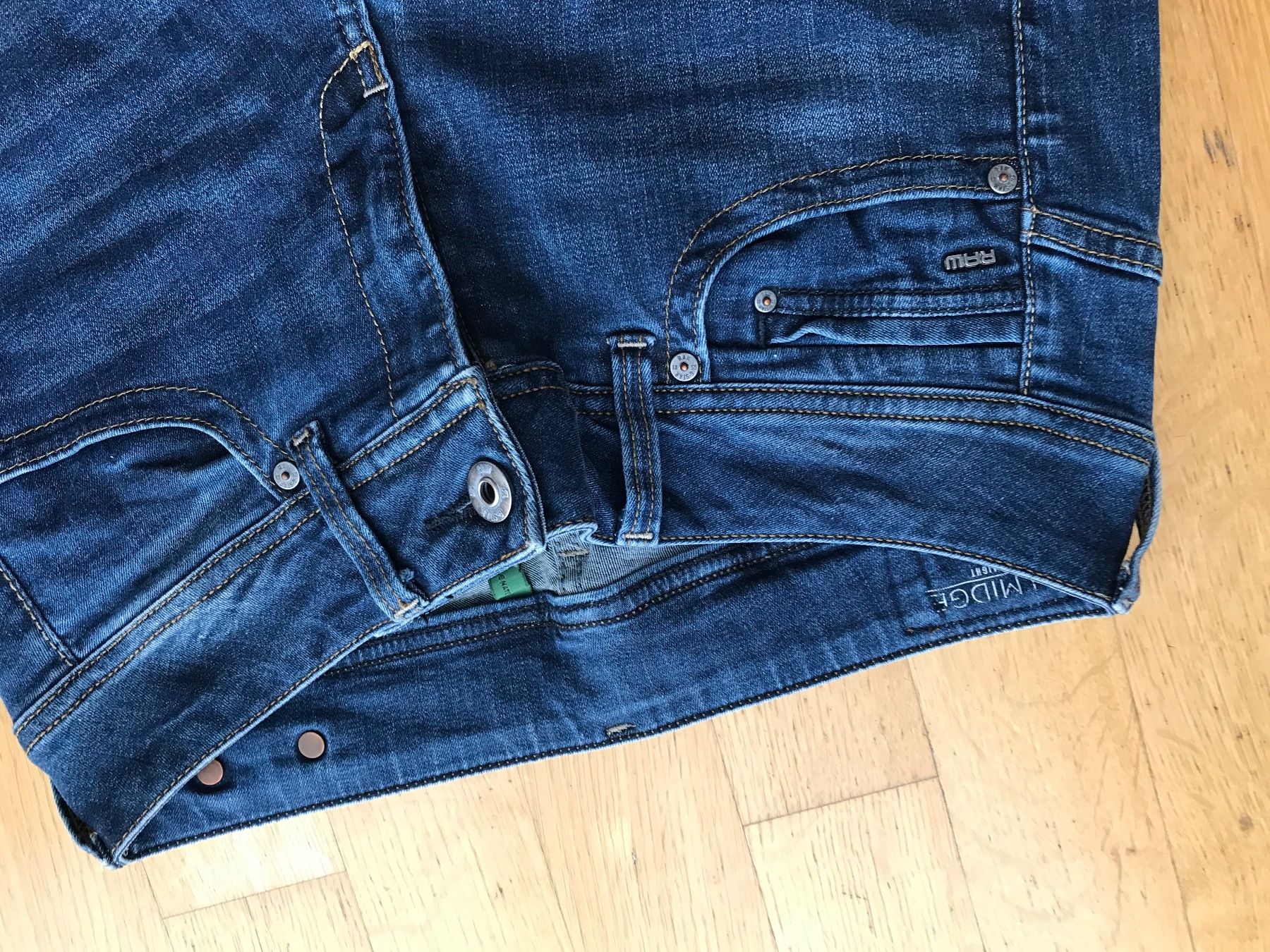 G-Star Jeans: Damens G-Star W30 L32 – Usato da St. Gallen venduto da Emifrei 6