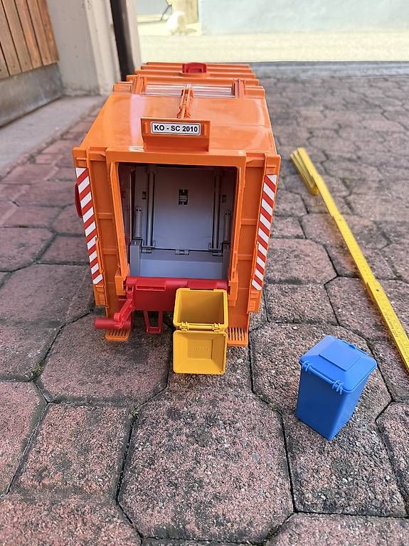 Giocattoli: Bruder Abfall-Lastwagen – Usato da Neftenbach venduto da Baeumel 2