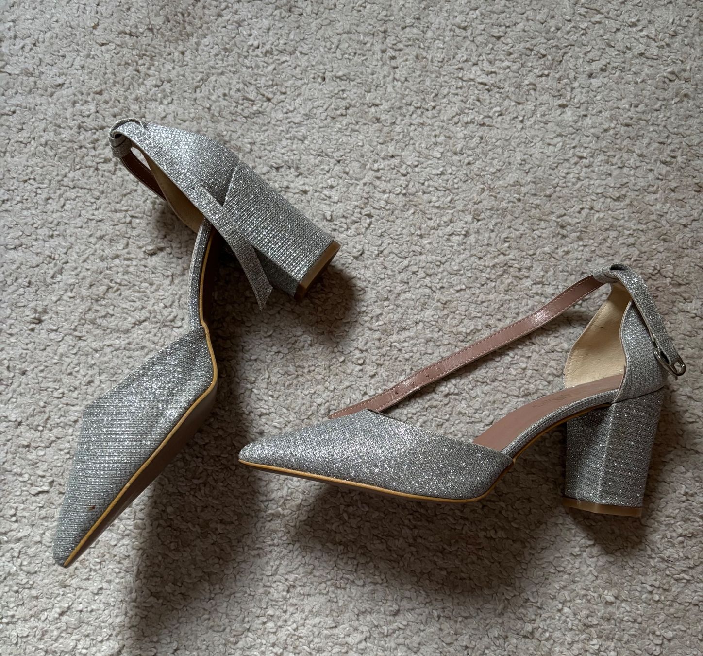 Scarpe da donna: Pumps High Heels Gr. 39 – Usato da Winterthur venduto da Bilure 1