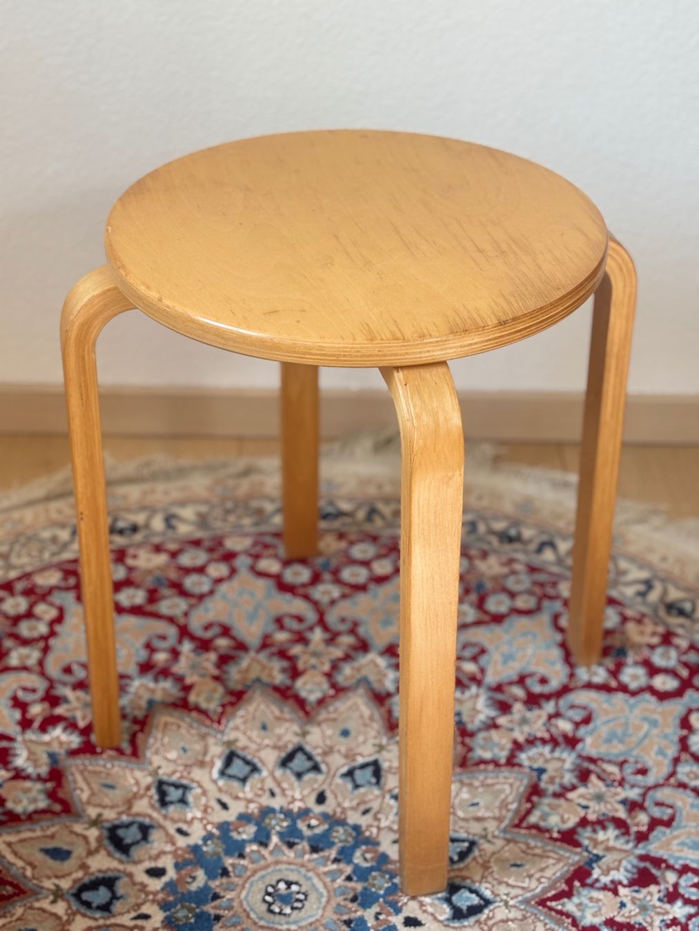 Sgabelli: Vintage Holzhocker - E60 Replika - "Alvar Aalto" – Usato da Winterthur venduto da JAKU.SPACE 4