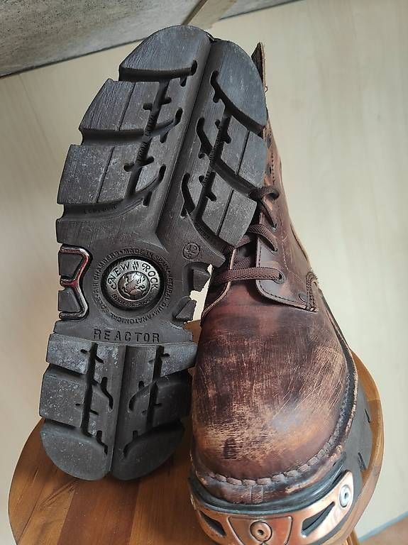 Scarpe da uomo: Orginal New Rock Stiefel – Usato da Wald ZH venduto da tui_b5y8 3