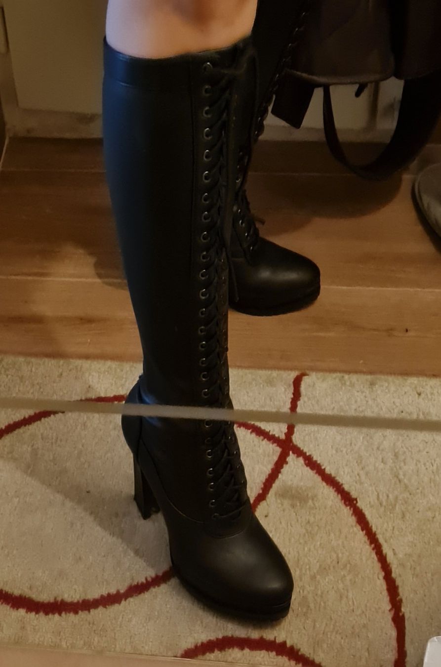 Scarpe da donna: Bottes – Nuovo e nell'imballaggio originale da Grand-Lancy venduto da ana_7y2f 5