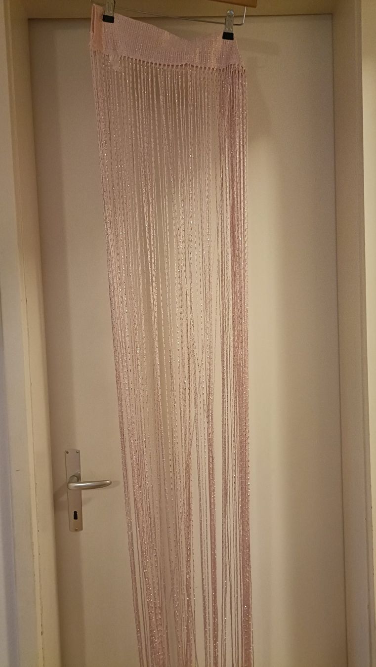 Vorhänge: Fadenvorhang rosa/glitzer – Gebraucht aus Dübendorf von Me_sa 4