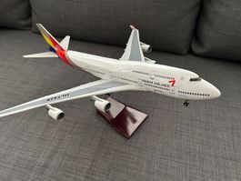 Boeing 747 Asiana Airlines Modellflugzeug 1:160, 47 cm x 44