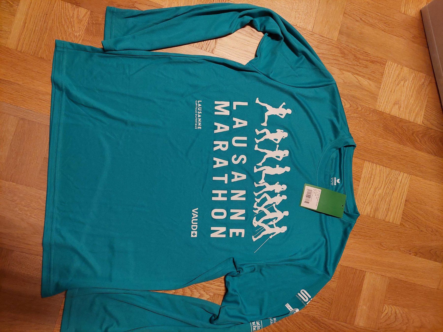 T-Shirts: T-shirt technique course à pieds – Neu und originalverpackt aus Genolier von Ciuciu