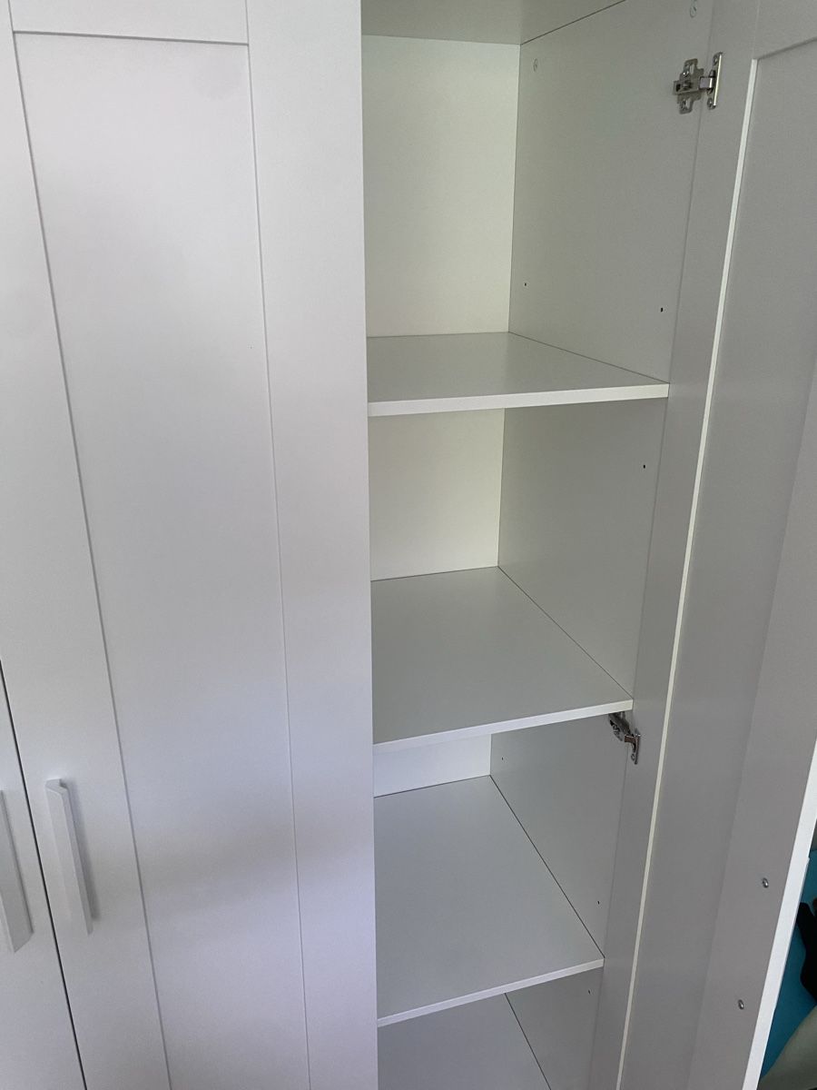 Ikea Armadi: Kleiderschrank Brimnes von Ikea – Usato da Uhwiesen venduto da sal_qx8b 1