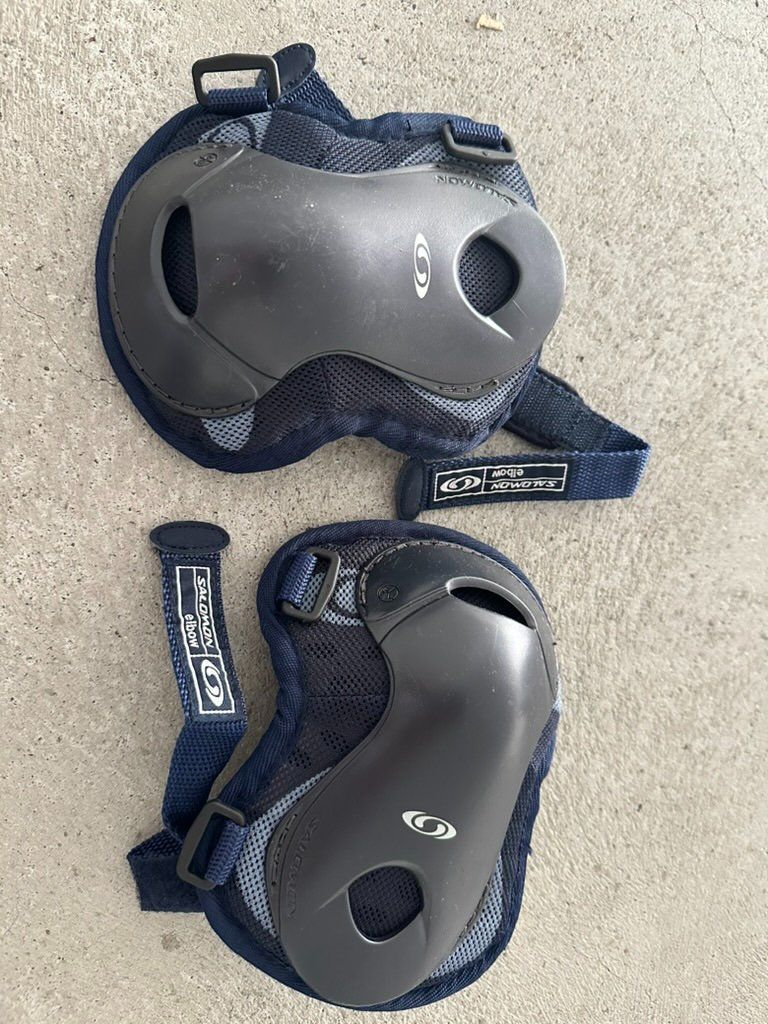 Salomon Protezioni & Imbottiture: Salomon Elbow protection – Usato da Dallenwil venduto da ZD2019
