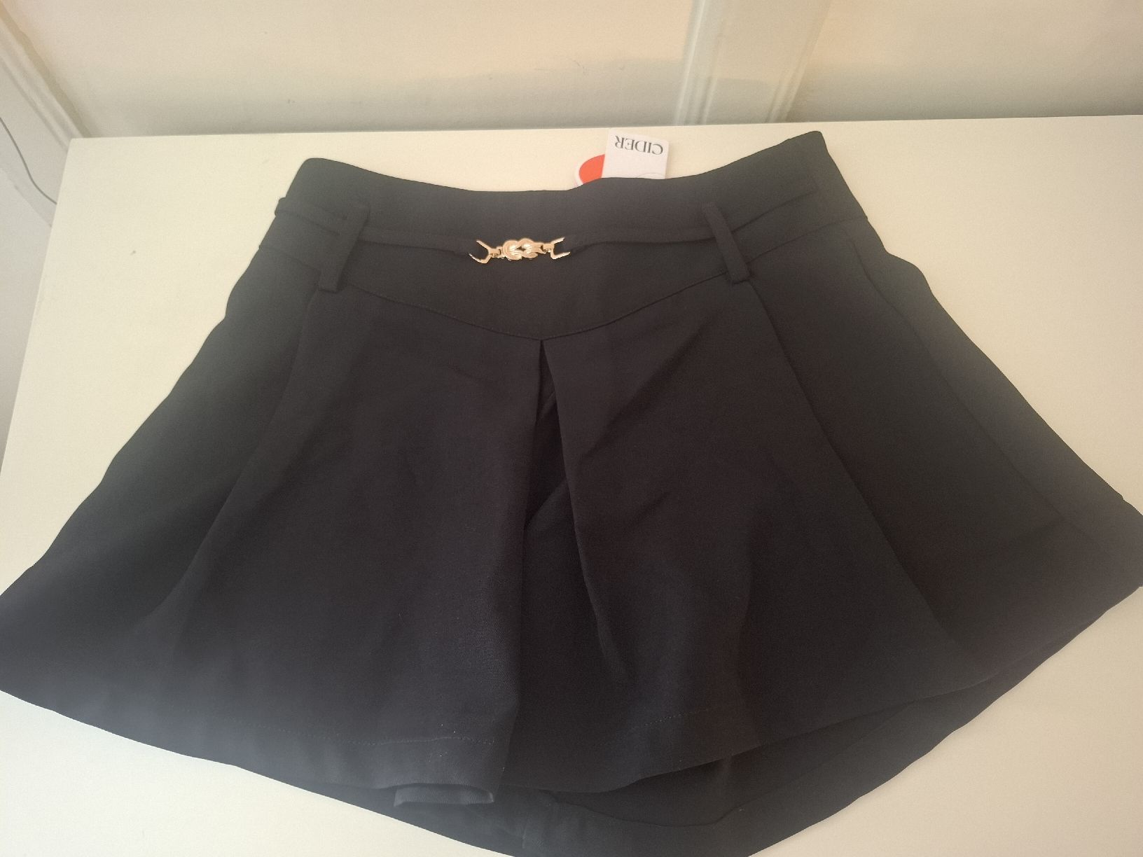 Pantaloni: Cider Shorts Grösse S - Rockoptik – Nuovo e nell'imballaggio originale da Thun venduto da caramel32 1