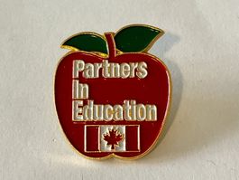 1 Pin Partners in Education Kanada