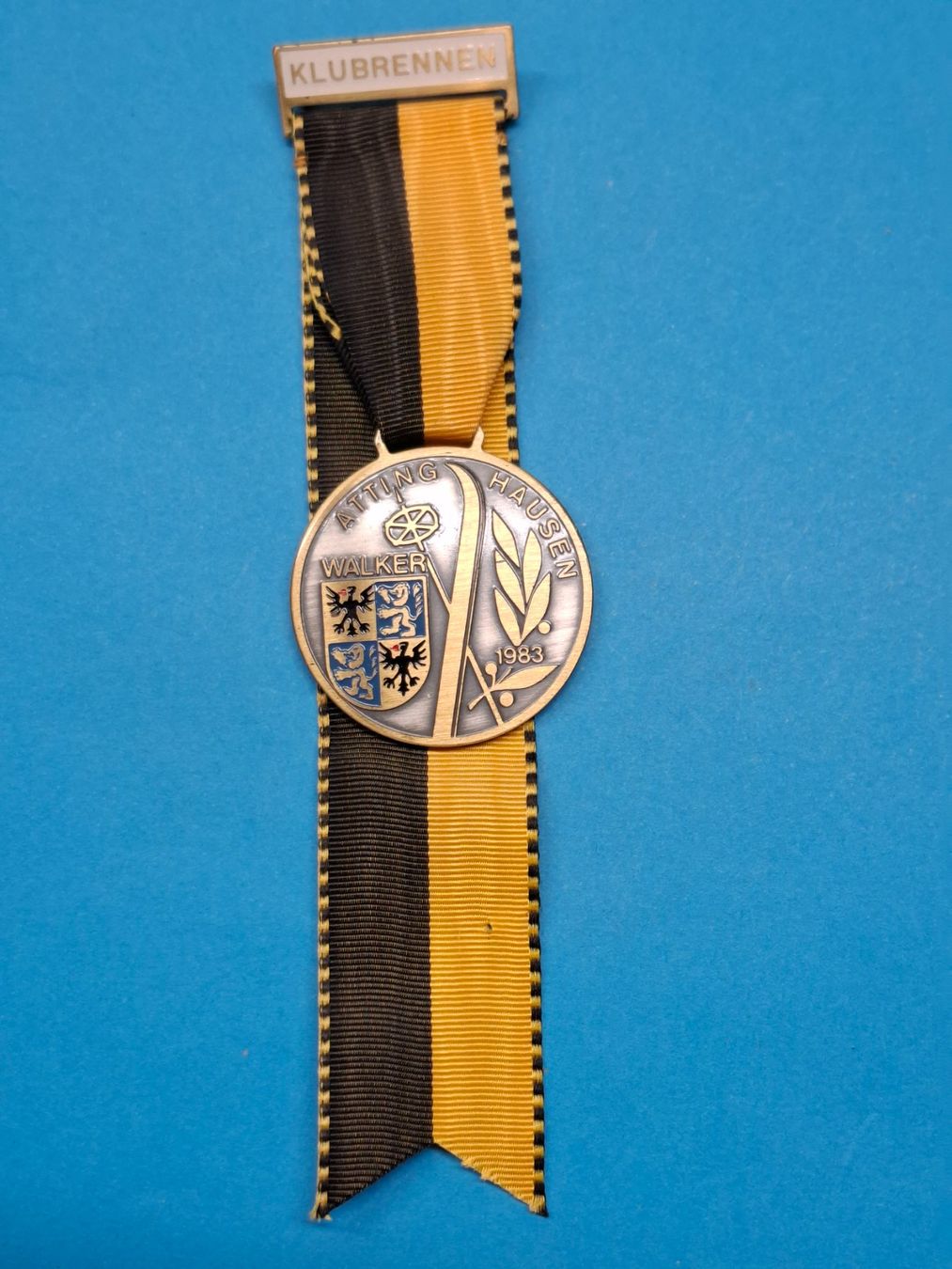 Medaglie: Walker Attinghausen (L546) – Usato da Schwanden GL venduto da Suvorov 2