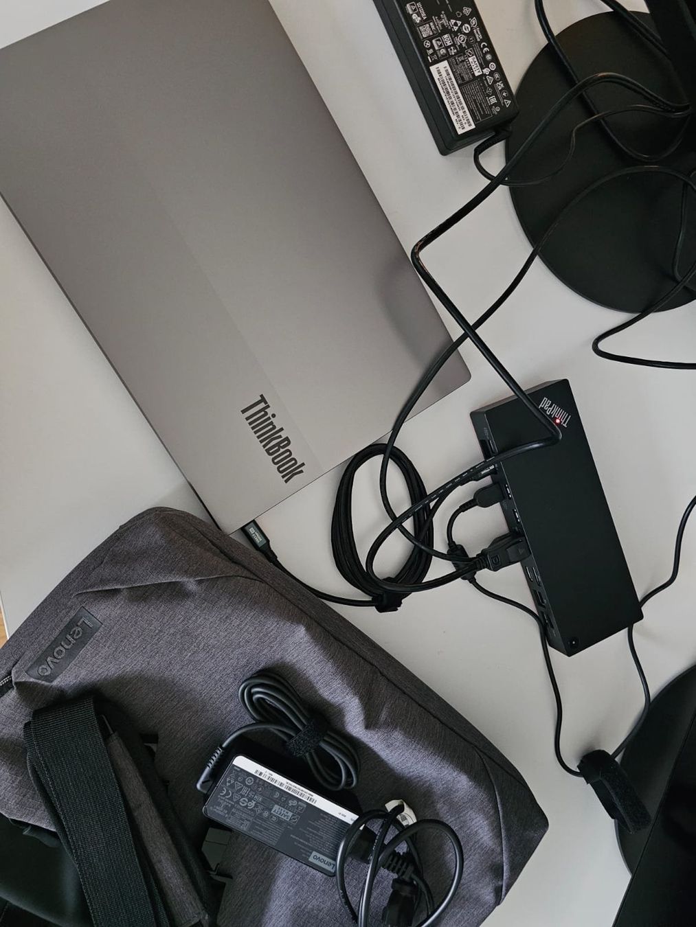 Lenovo Monitor: Komplettes Lenovo Business-Setup – Nuovo (secondo la descrizione) da Wettingen venduto da dia_hv56 3