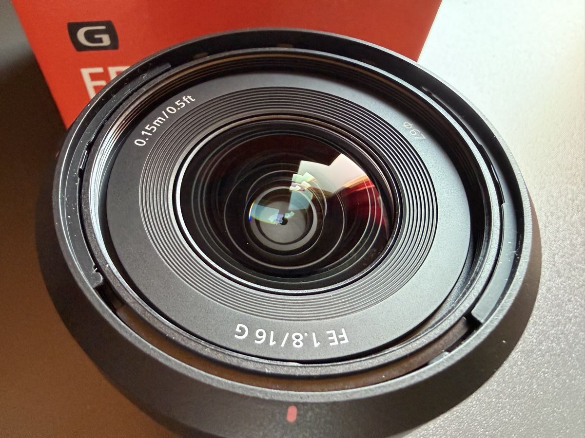 Sony Objektive: Sony 16mm f1.8g – Neu (gemäss Beschreibung) aus Chesalles-sur-moudon von Momo1500 2