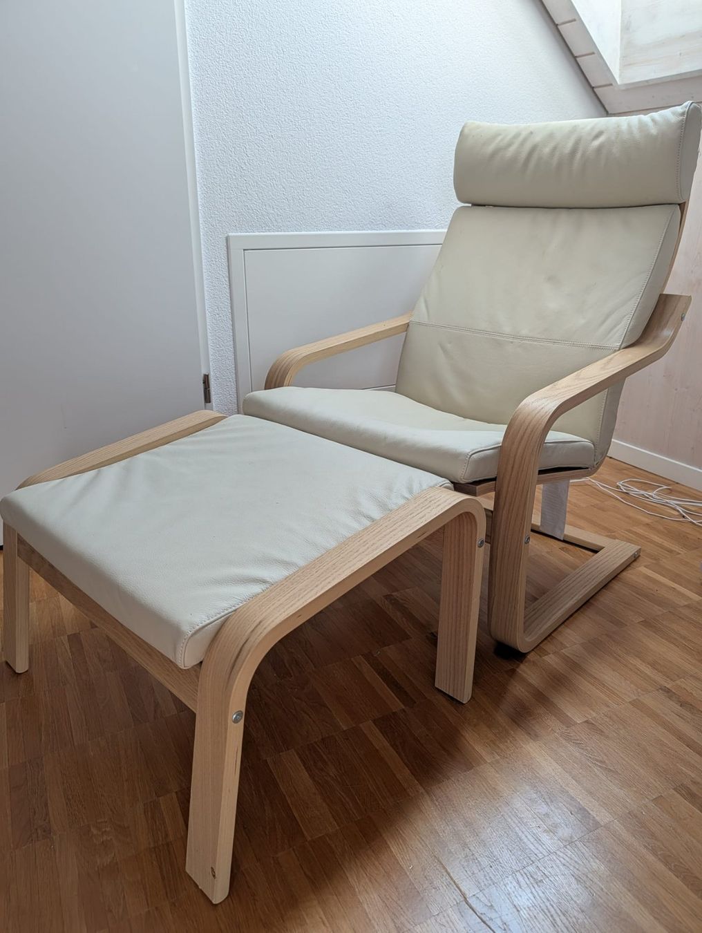 Ikea Sessel: POÄNG Sessel und Hocker in Leder – Gebraucht aus Lupfig von Robob2 1