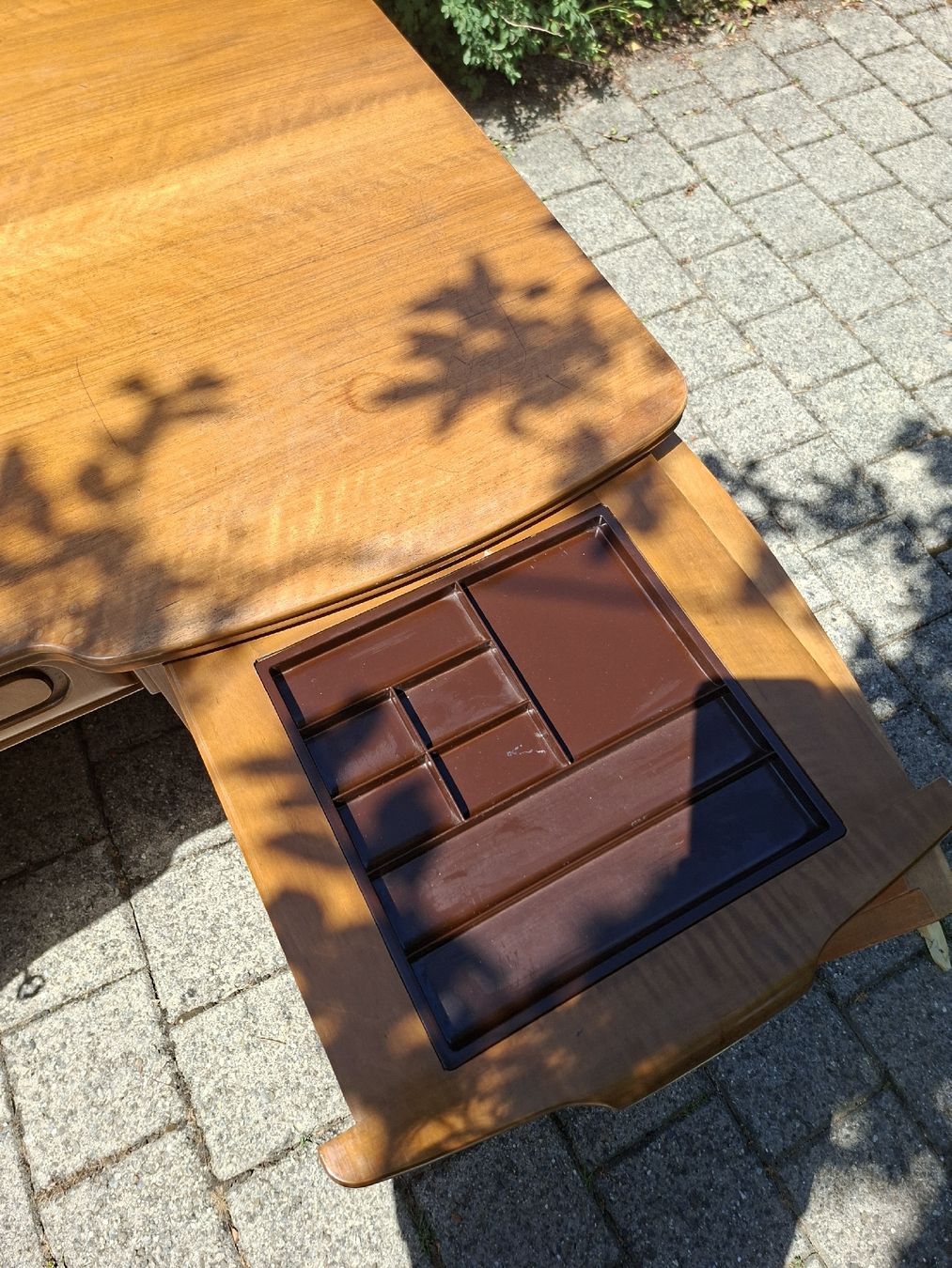 Scrivanie: Midcentury Schreibtisch ais Holz – Usato da Adliswil venduto da rebeccarachel 2