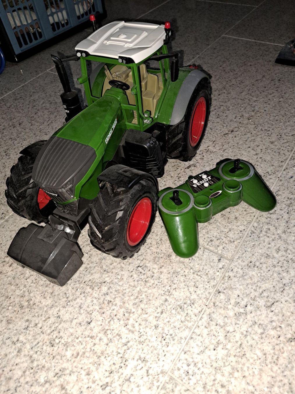 Fendt Spielzeuge: RC Traktor Fendt GRender – Gebraucht aus Niederrohrdorf von ThomJ73