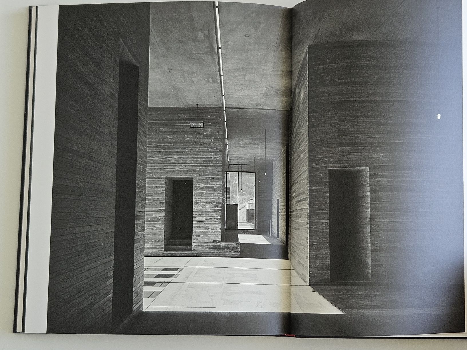 Libri: Peter Zumthor Therme Vals Buch - NEU – Nuovo e nell'imballaggio originale da Hinwil venduto da Justnox 2
