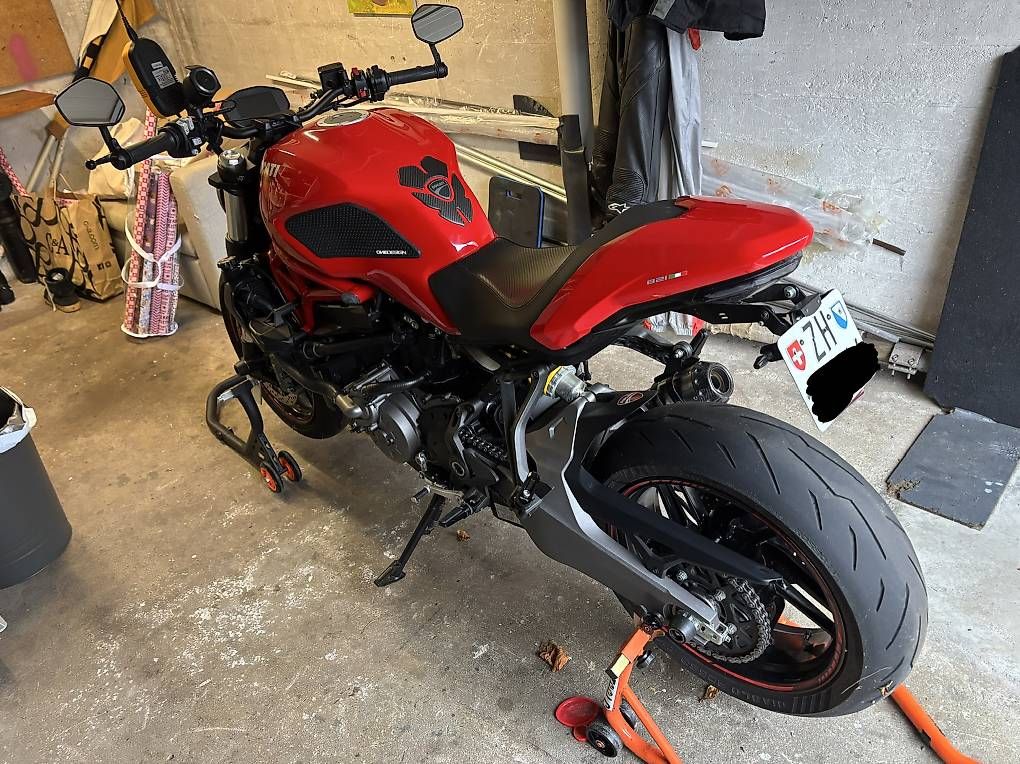 Ducati Strada: Ducati Monster 821 – Usato da Effretikon venduto da dom_9rtc 1