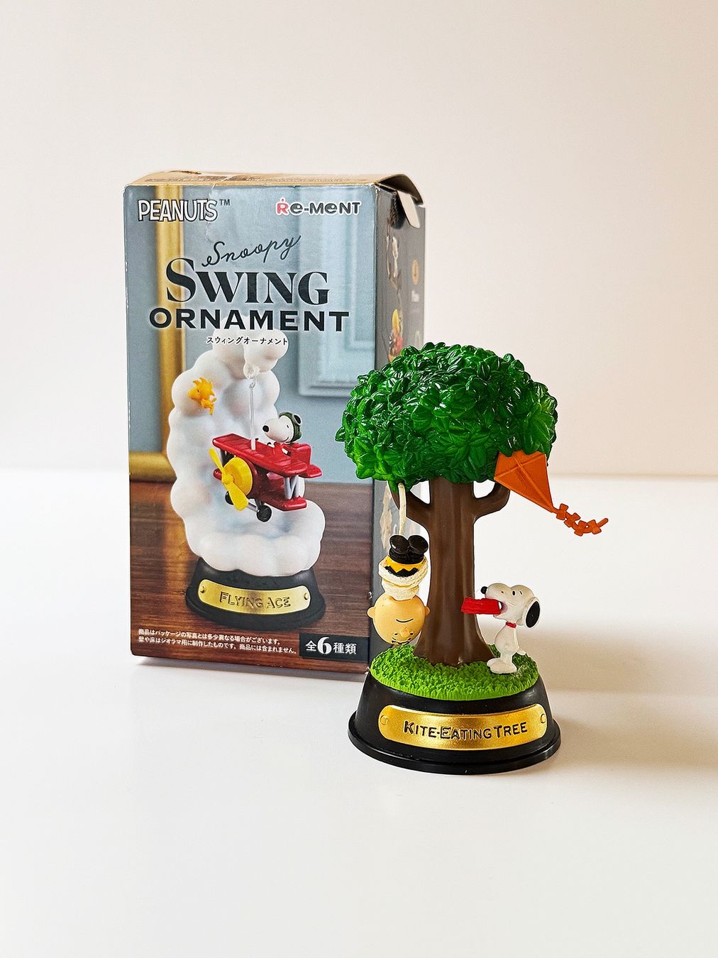 Statuette: Snoopy Swing Ornament Kite Eating tree – Usato da Zürich venduto da ducati17 1