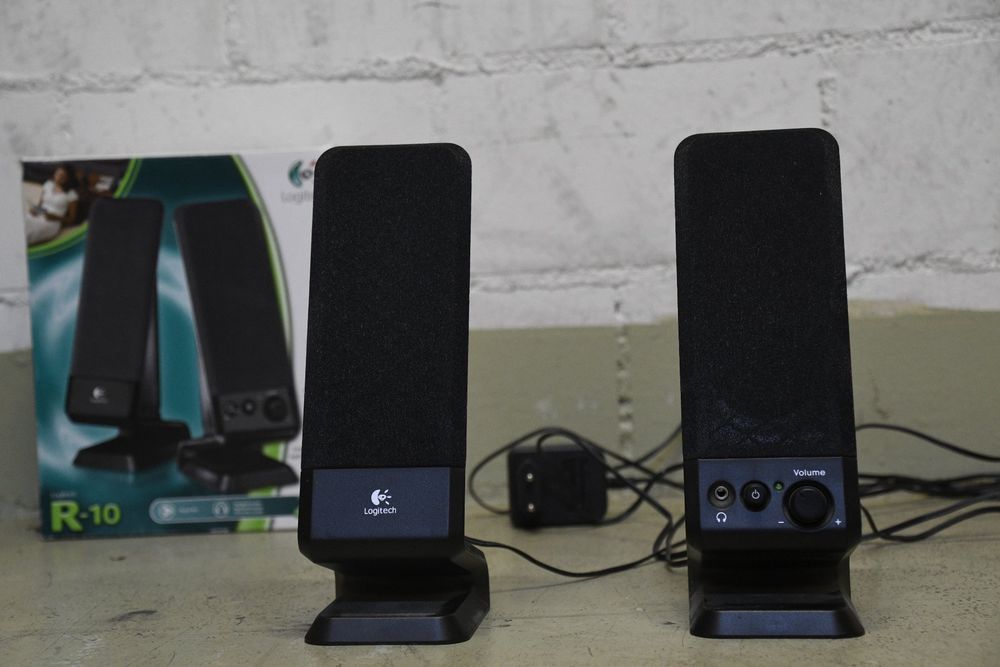 Lautsprecher Set Logitech R-10 (Gebraucht) in Strengelbach für CHF 12 ...