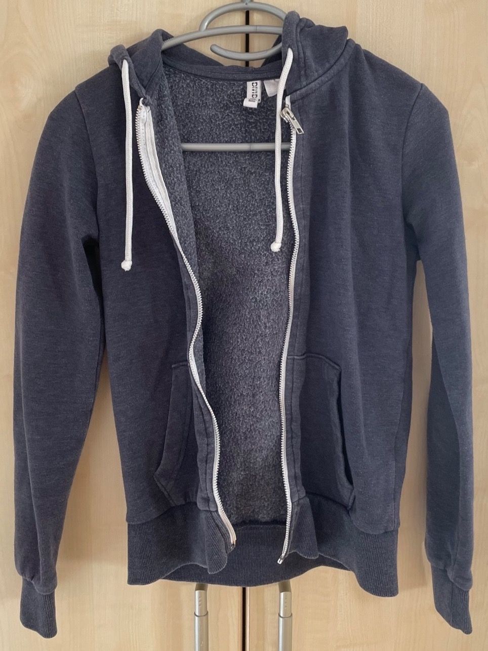 Jacken: H&M Jacke – Gebraucht aus Urdorf von roses202