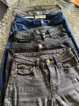 5 Paar Jeans Grösse 32