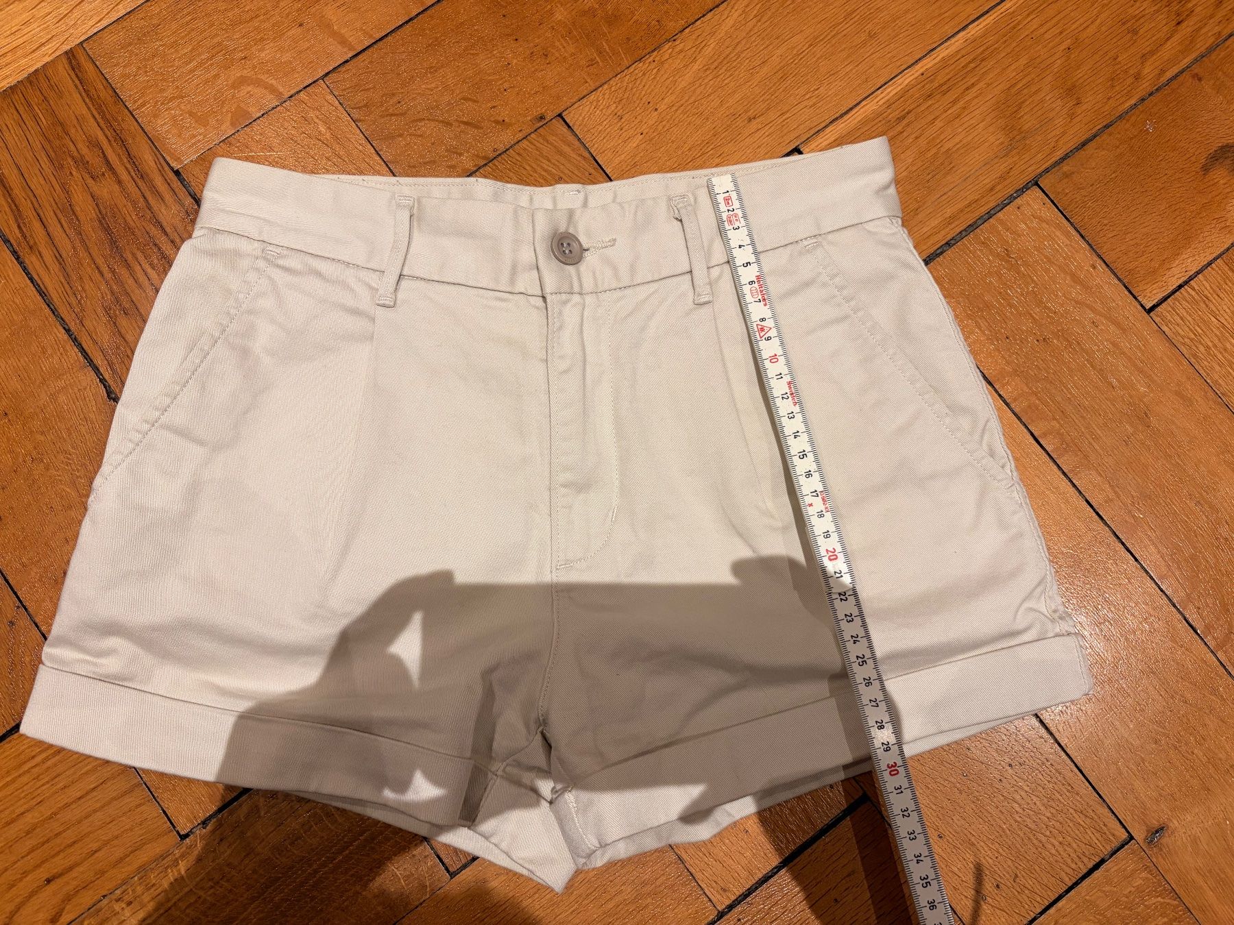 Levi's Pantaloni: Short beige Levis – Nuovo (secondo la descrizione) da Basel venduto da cla_f5hs 6