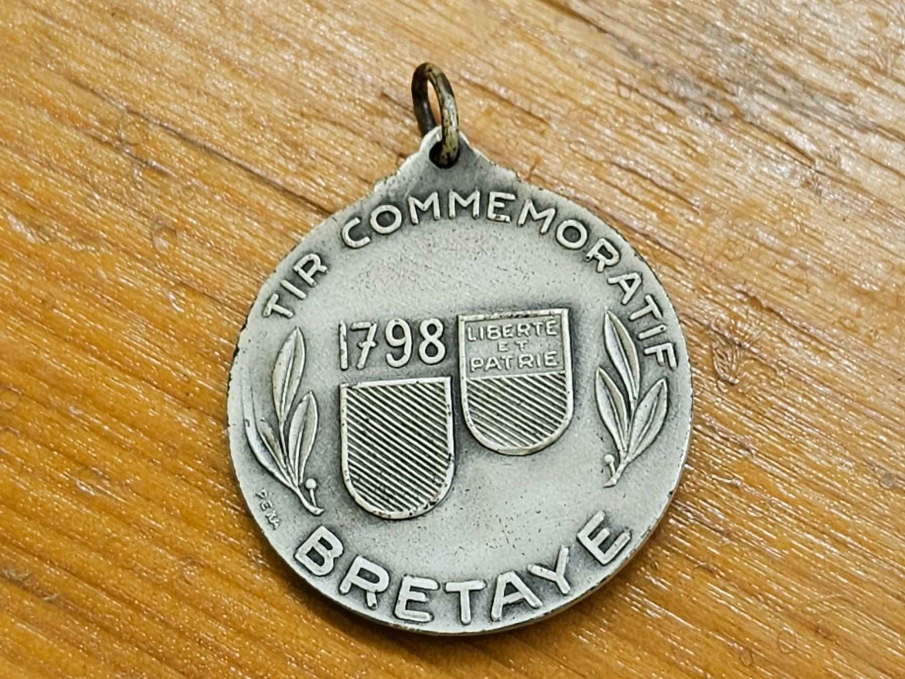 Medaglie: Tir comemoratif Bretaye 1948 – Usato da la neuveville venduto da houeka 1