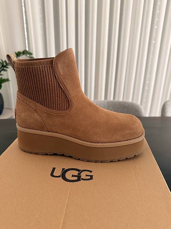 Scarpe da donna: Ugg Boots Cityfunc Chelsea – Nuovo e nell'imballaggio originale da Lengwil venduto da alchuina 1