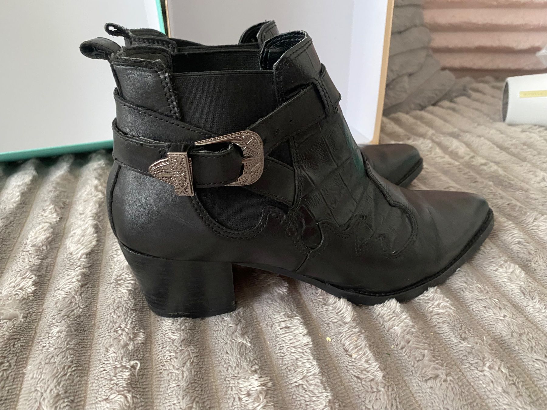 Scarpe da donna: Stiefeletten Schwarz Grösse 40. Leder – Usato da Zürich venduto da vreni1973 3