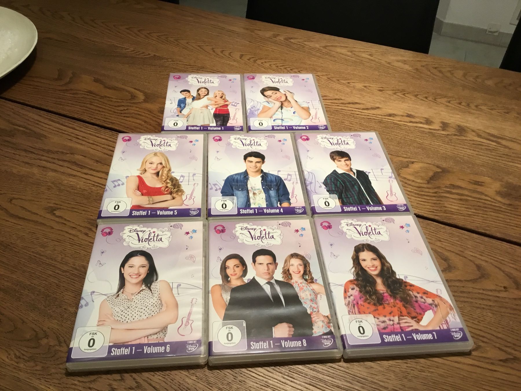 Tutti i DVDs: Violetta DVD – Usato da Würenlos venduto da Chicca2004