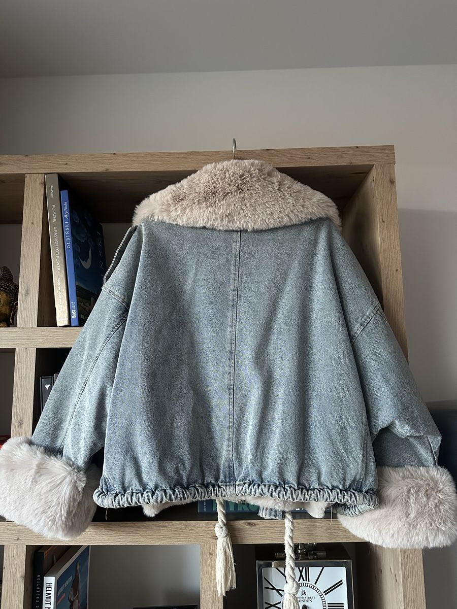 Jacken: Veste en jeans et fourrure – Neu (gemäss Beschreibung) aus La Croix (Lutry) von secondhandZara 4