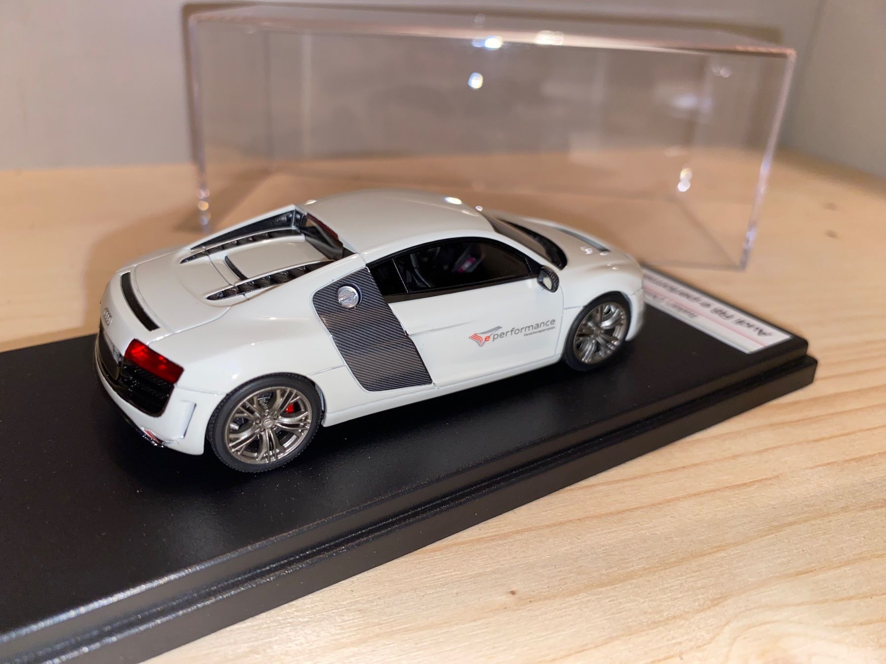 LookSmart Modellautos: Audi R8 e-Performance 1/43 No BBR No Minichamps – Neu (gemäss Beschreibung) aus Wohlen AG von PrivatSammlung 2