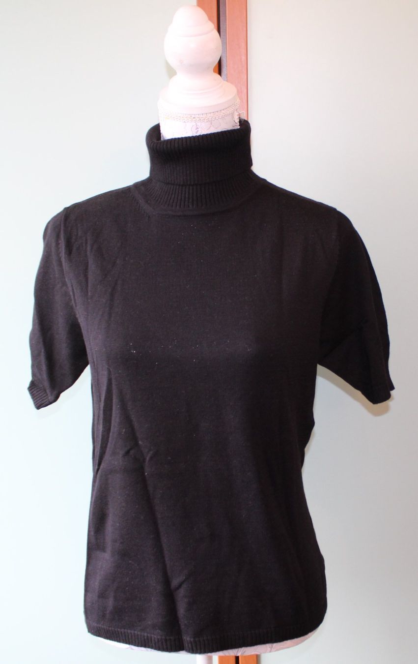 Maglioni & Felpe: Pullover – Usato da Schaan venduto da antikes_und_kurioses