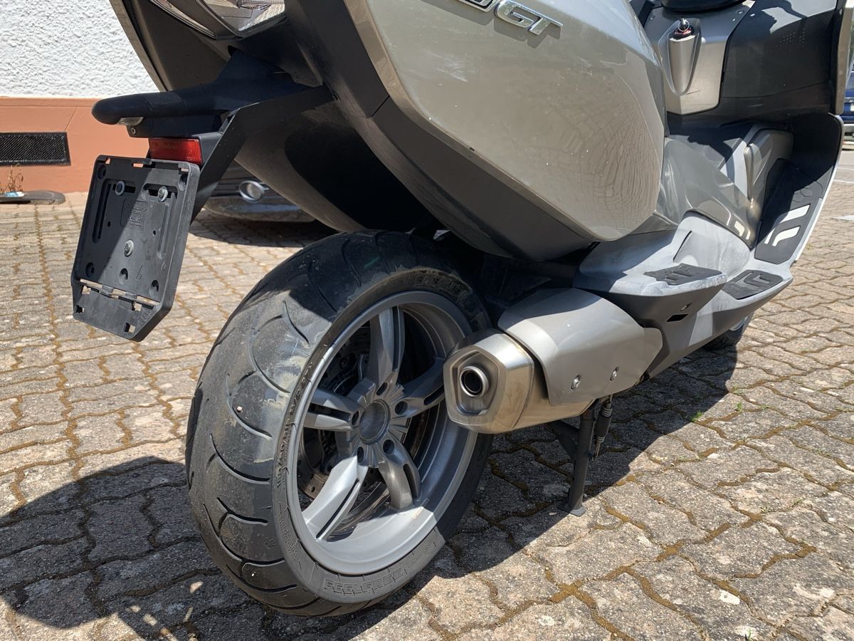 BMW Scooter: Roller BMW C 650 GT silber mit Topcase – Usato da Derendingen venduto da divided_10 2