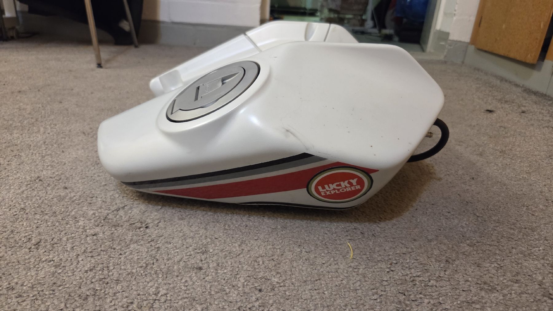 Ducati Sonstiges Fahrzeugzubehör: Zusatztank Ducati Desertx – Gebraucht aus Stettlen von Kannouni