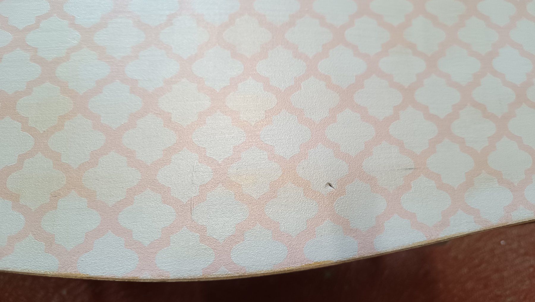 Tische: Shabby chic eleganter Beistell Tisch – Neu (gemäss Beschreibung) aus Zürich von Jul69 8