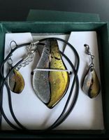 HALSKETTE UND OHRRINGE AUS GLAS NEU