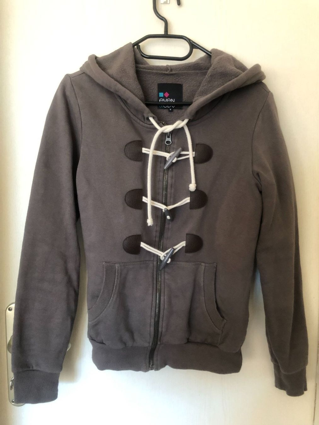 Giacche: Sweatjäckli even&ODD – Usato da Contra venduto da Oly_93 1