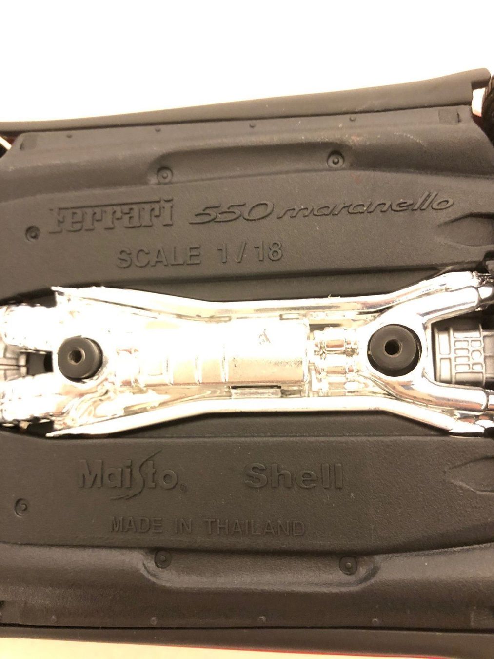 Maisto Modellini d'auto: Ferrari Maranello – Usato da Muttenz venduto da Gucci2005 3