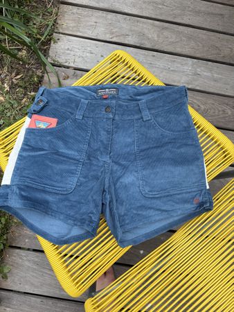 Shorts AMUNDSEN Cordblau Grösse 38 neuwertig